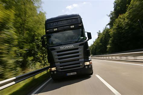 What are the shipping options for black wallpaper? Scania R580 Topline picture # 30246 | Scania photo gallery | CarsBase.com