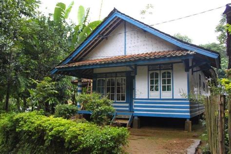 Rumah-adat-jawa-barat-Imah-Badak-Heuay - Saintif