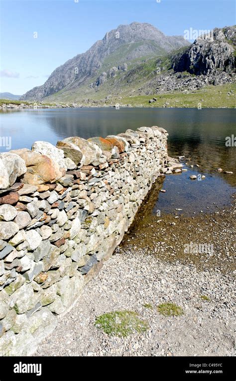 A Scenic View Across Llyn Idwal In The Snowdonia National Park Stock