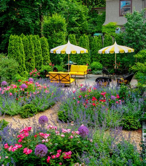 Beautiful Backyards Inspiration For Garden Lovers The Garden Glove
