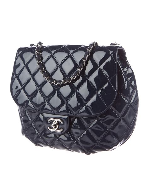 Chanel 2015 Bubble Cc Crossbody Bag Handbags Cha184903 The Realreal