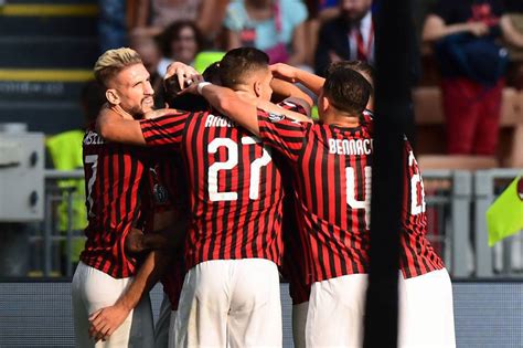 Spal juventus formazioni / dal modulo alla presenza di mandzukic: Milan SPAL probabili formazioni: Pioli si affida a Piatek ...