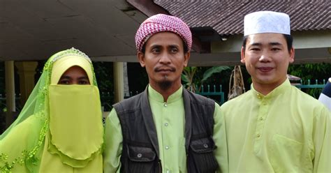 +5:30 hours during india standard time, currently in use. Video Feature: Malaysian Muslims Travel to Syria to Fight ...