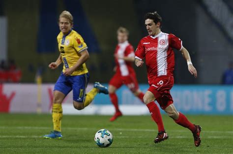 What kind of football does benito raman play? Benito Raman zu Schalke: Düsseldorf dementiert Einigung