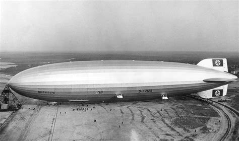 The german passenger airship lz 129 hindenburg caught fire and was. El Viaje de Κλειώ: El Accidente del Zeppelin Hindenburg