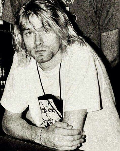 Pin By Lorraine Petitto On Kurt Cobain Forever Kurt Cobain Photos