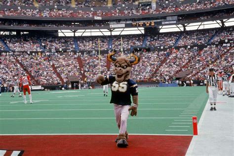 Hi Nfl Unveils Bizarre Mascots At 1995 Nfl Pro Bowl Houston Chronicle