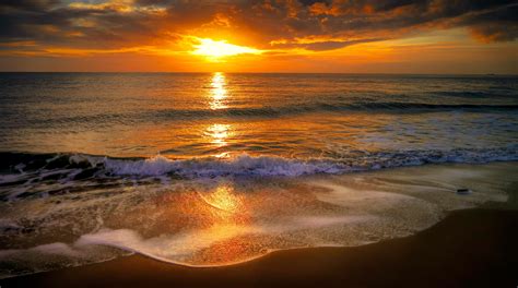 Ocean Waves During Sunset · Free Stock Photo