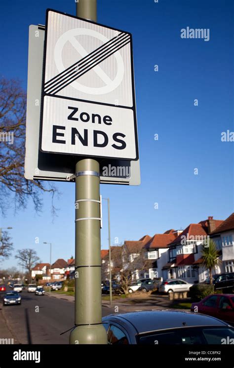 End Of Restricted Parking Area Traffic Sign Stock Photo Alamy
