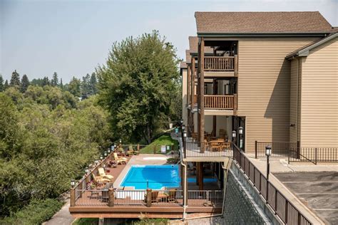 The Pine Lodge On Whitefish River Ascend Hotel Collection Whitefish