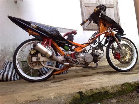 Modif motor supra x jadi semi trail kampung supra 100 ini untuk keseharian saya masuk ke kebun terima kasih sudah nonyon. Modifikasi Honda Supra Drag Racing Look | Modifikasi Honda ...