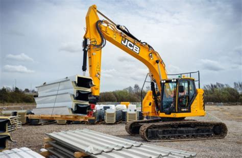 Introducing Jcbs 245xr Reduced Tail Tracked Excavator Plant