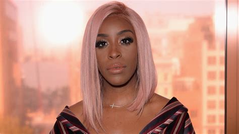 Beauty Influencer Jackie Aina Calls Out The Lack Of Nude Makeup For