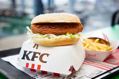 Sind sie der inhaber oder geschäftsführer burgers unternehmens? Bei KFC gibt es jetzt den Kentucky Fried Vegan Burger