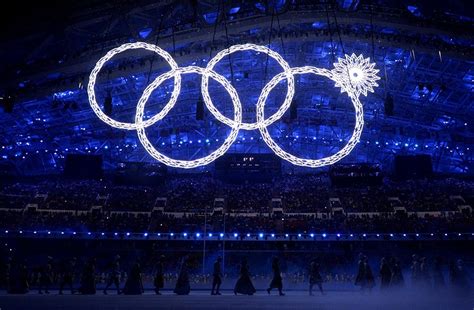 Sochi Olympics Closing Ceremony Russia Mocks Failing Olympic Rings