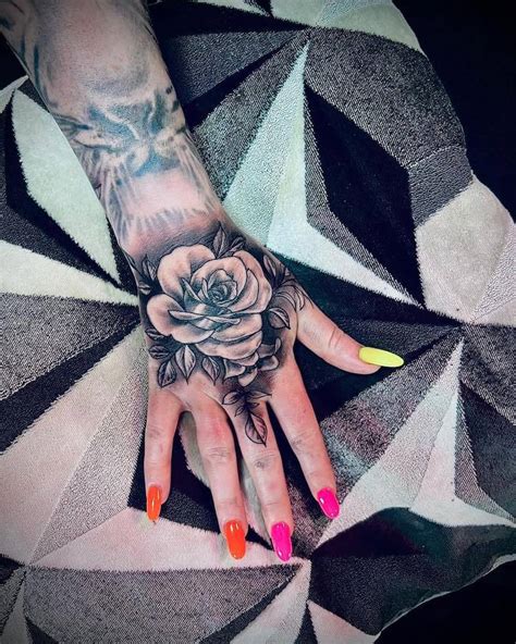 20 Hand Tattoo Design Ideas For Women Moms Got The Stuff