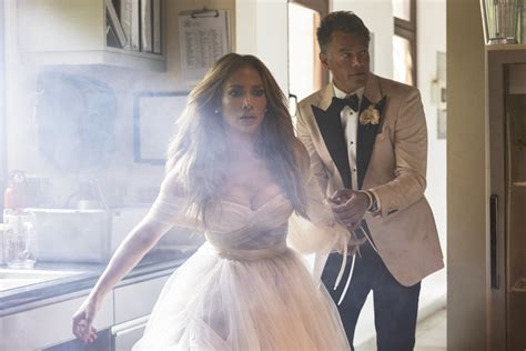 Shotgun Wedding How Jennifer Lopezs Dress Was Made Voa Times