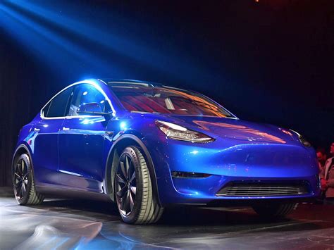 The tesla model y crossover will be built on the platform and underpinnings of the model 3, ceo elon musk has confirmed. Elon Musk just unveiled Tesla's newest car, the Model Y ...