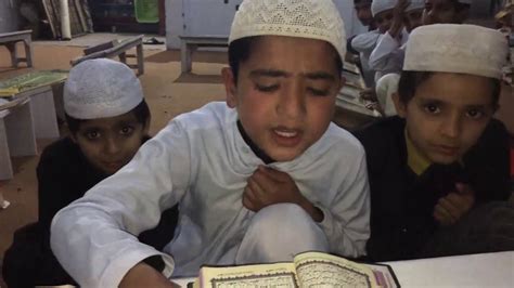 How To Teach Quran Onlinea Child Reciting Quran Youtube