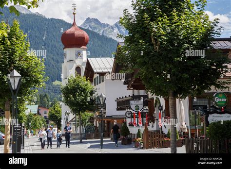 St Anton Am Arlberg Im Sommer Österreich Stockfotografie Alamy