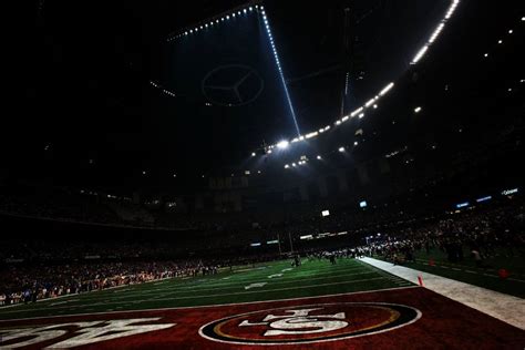 Super Bowl Xlvii Blackout Disrupts Ravens Vs 49ers Game Bega