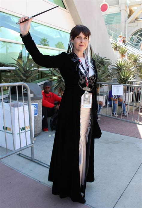 narcissa malfoy from harry potter last minute geeky costumes popsugar tech photo 24