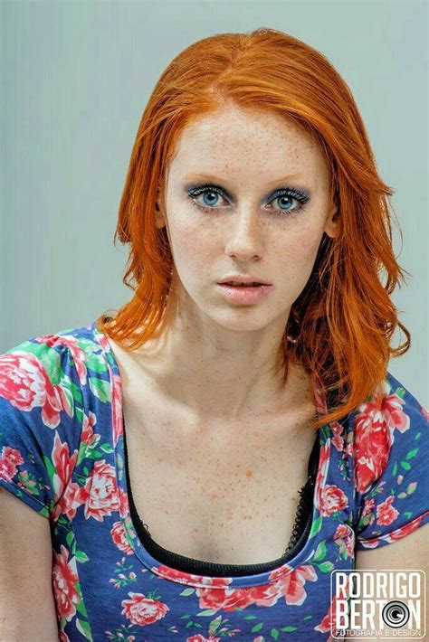 Pin By Daniyal Aizaz On Redheads Gingers Pretty Red Hair Red Freckles Red Hair Woman