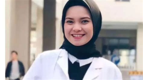 Cantiknya Karina Dinda Lestari Dokter Istri Polisi Yang Selingkuh Dengan Mahasiswa Unhas