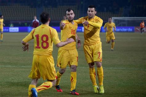 {pandev} è un gruppo di professionisti che ha come propria mission il miglioramento dei processi. Bitteres Debüt für Schmeichel-Sohn - 3:0 Klatsche gegen ...