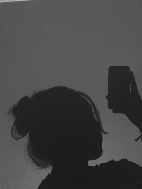 Aesthetic Shadow Pfp🖤🤍 In 2022 Girl Shadow Shadow Photography