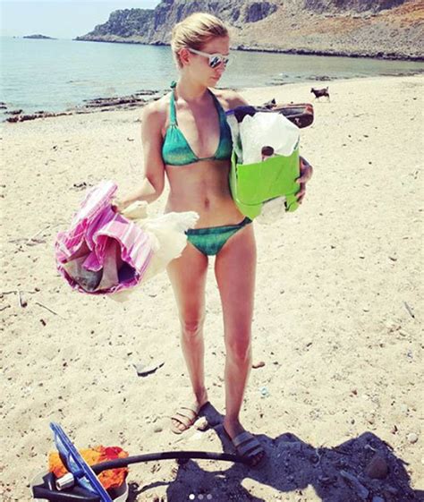 Rachel Riley Countdown Presenter Stuns In Teeny Bikini Daily Star