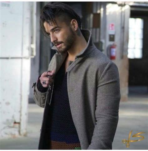No hables si es para decir una blasfemia porque te amo, por la costumbre de decirte que te amo. Te amo ️ | Maluma, Maluma pretty boy, Imagenes de maluma