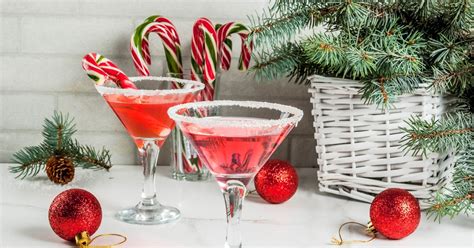 10 Candy Cane Inspired Cocktails To Jingle Your Bells Dailybreak