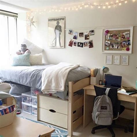 Cozy Minimalist Dorm Room Decor Ideas With Images Dorm Room