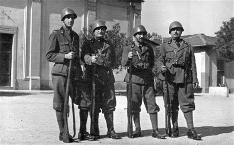 Image Italian Soldier Giorgio Monteforti And Friends In Rome 1941