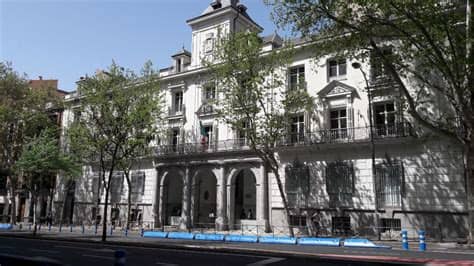 Complejo social y deportivo de la casa de asturias fundado en 1946. Todo México cabe en Madrid en 2.700 metros cuadrados ...