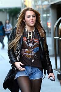 Miley Cyrus Denim Shorts Candids Leaves Hotel In New York Gotceleb