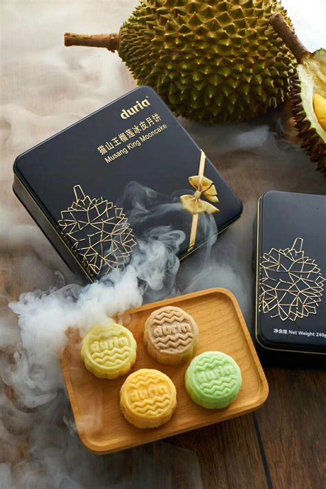 Durian musang king is the most sought after durian and one of the most expensive thanks to its irresistible taste. Musang King Durian Mooncake by Duria