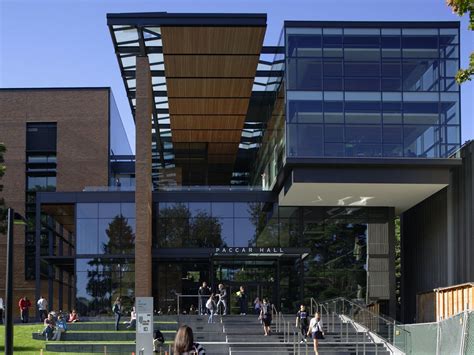 Paccar Hall Foster School Of Business University Of Washington By Lmn