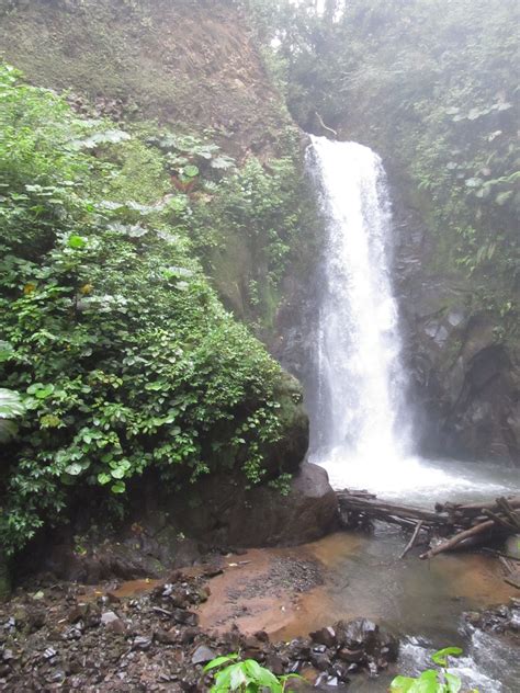 One Of Five Waterfalls In Lapaz Waterfall Garden Resort Costa Rica