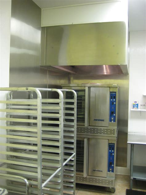 A commercial range hood protects your kitchen environment and all those that work in it. Commercial Kitchen Hood | Kitchen essentials, Kitchen ...