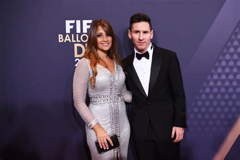 Lionel Messi Holidays With Girlfriend Antonella Roccuzzo In Spain Amid