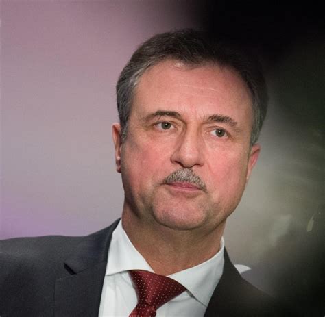 Die gewerkschaft der lokführer hat einen erneuten streik angekündigt. GDL-Ultimatum: Weselsky droht im Bahn-Tarifstreit mit 100 ...