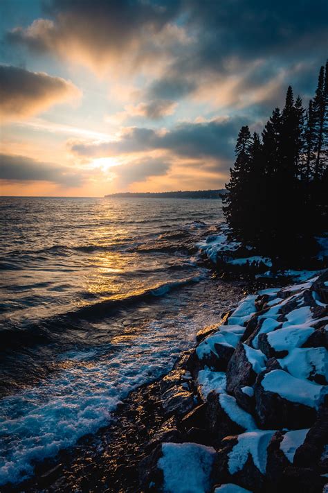 Expose Nature Winter Sunset On Lake Superiors North Shore Oc 3456