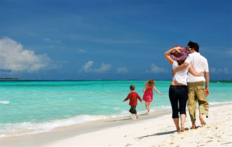 9 Consejos Para Ir Seguro A La Playa En Familia Infogate