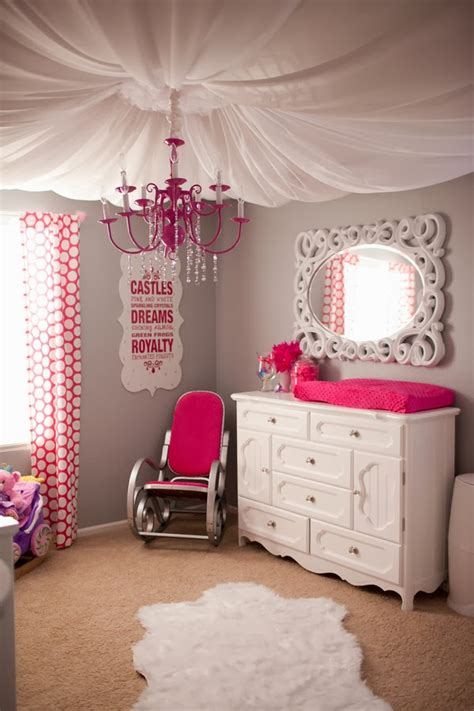There's lots of ways to create a disney princess bedroom, but if you want to create the best disney princess bedroom then read on. Amazing Girls Bedroom Ideas: Everything A Little Princess ...