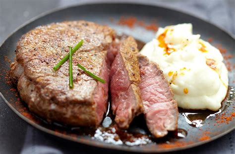 Recette de Filet de bœuf grillé en marinade rugissante purée à l ail