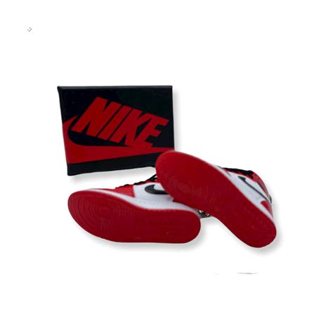 3d Sneaker Keychain Nike Sb Dunk Low Travis Scott Pair Kickzstore