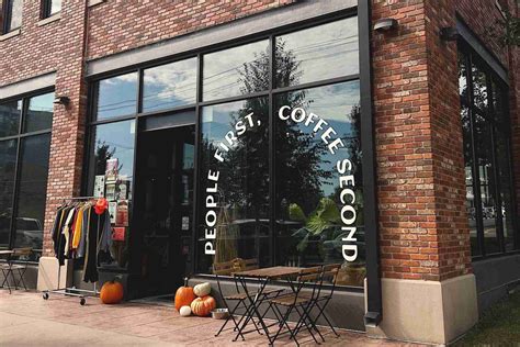Top 10 Coffee Shops in Iowa City - Brooksy