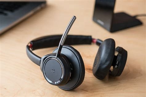The headsets in this roundup are on the high end of that price range, because we're focused on the absolute best performing devices for people who rely on their. The Best Wireless Headset for the Office: Reviews by ...